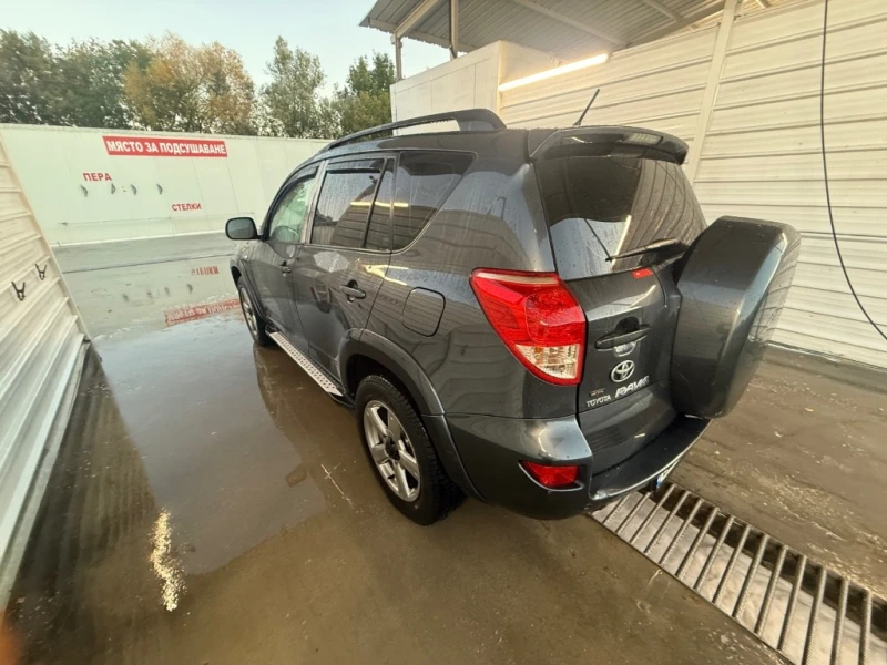 Toyota Rav4 2.2 dcat, снимка 6 - Автомобили и джипове - 53279906