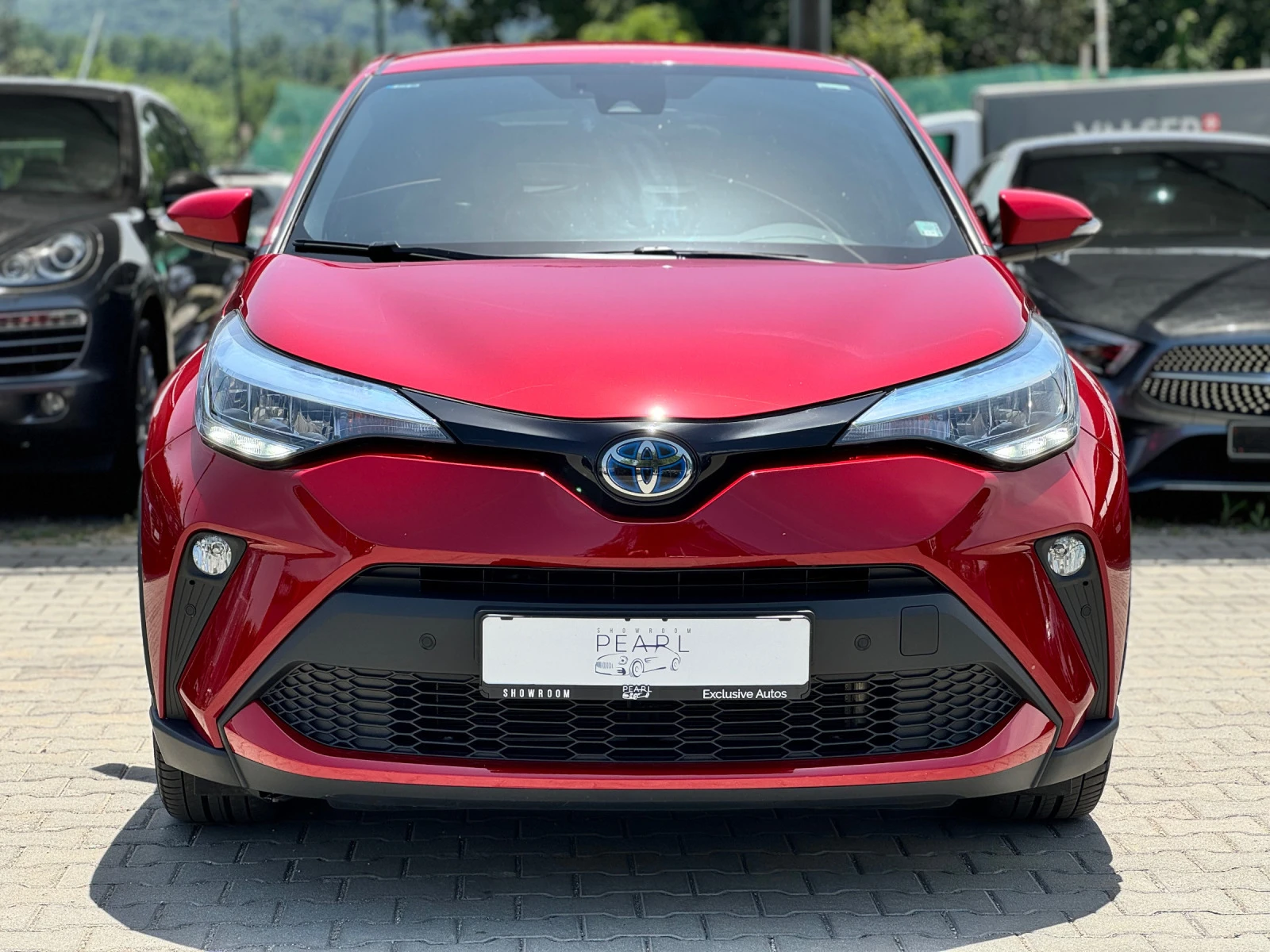 Toyota C-HR 2.0i Hybrid Team Deutschland 22000km - изображение 2