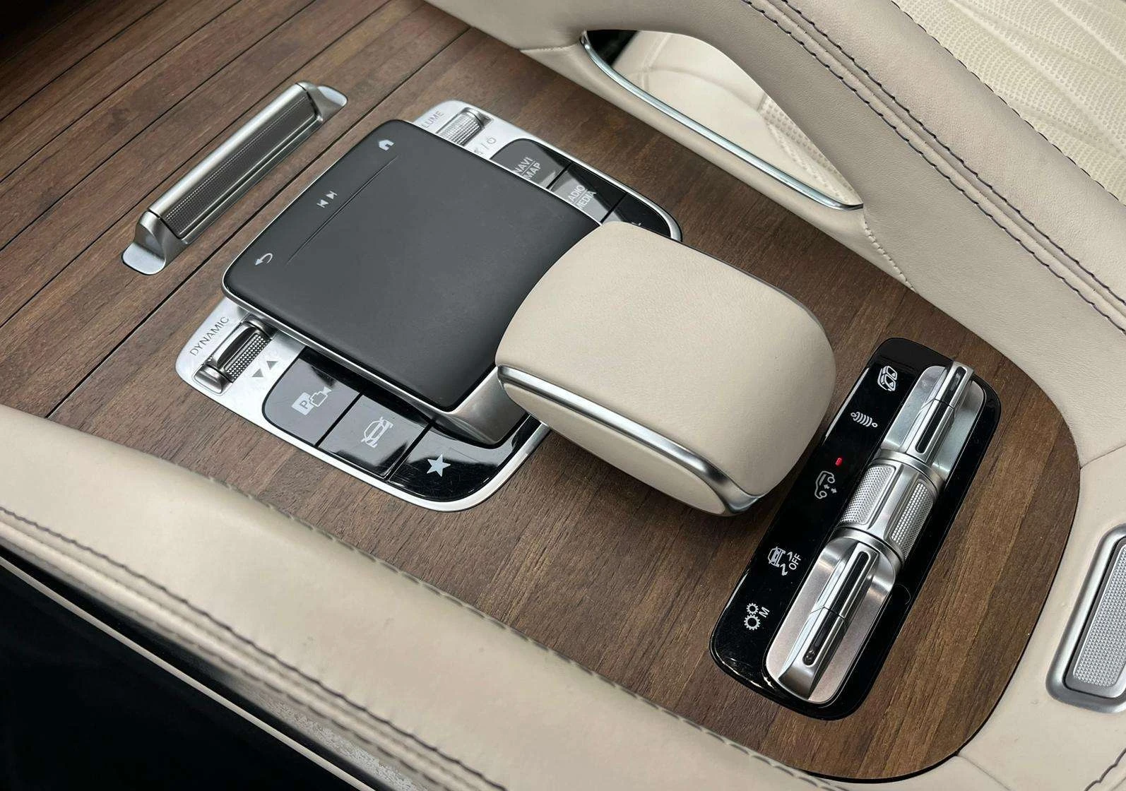 Mercedes-Benz GLS 63 AMG 4Matic+  - изображение 10