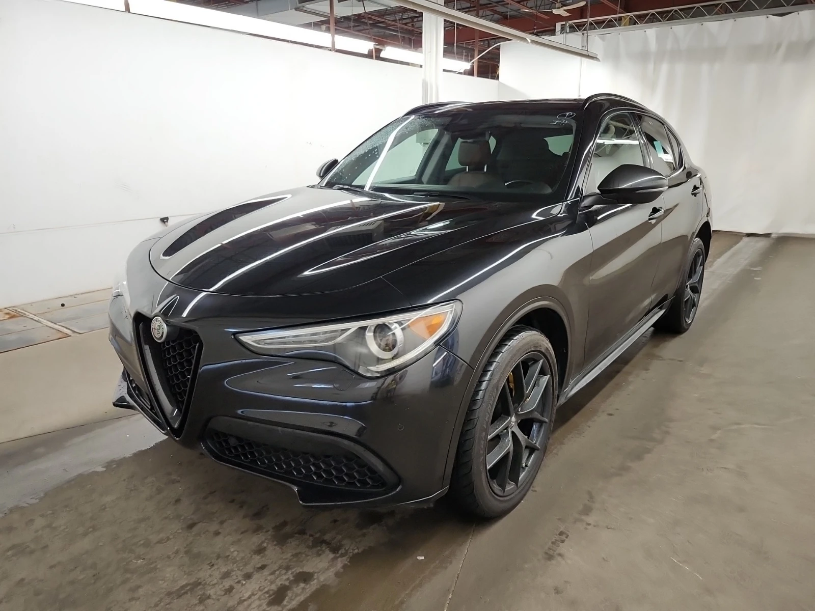 Alfa Romeo Stelvio Тi Q4 AWD 280кс * Възможност за Лизинг* 