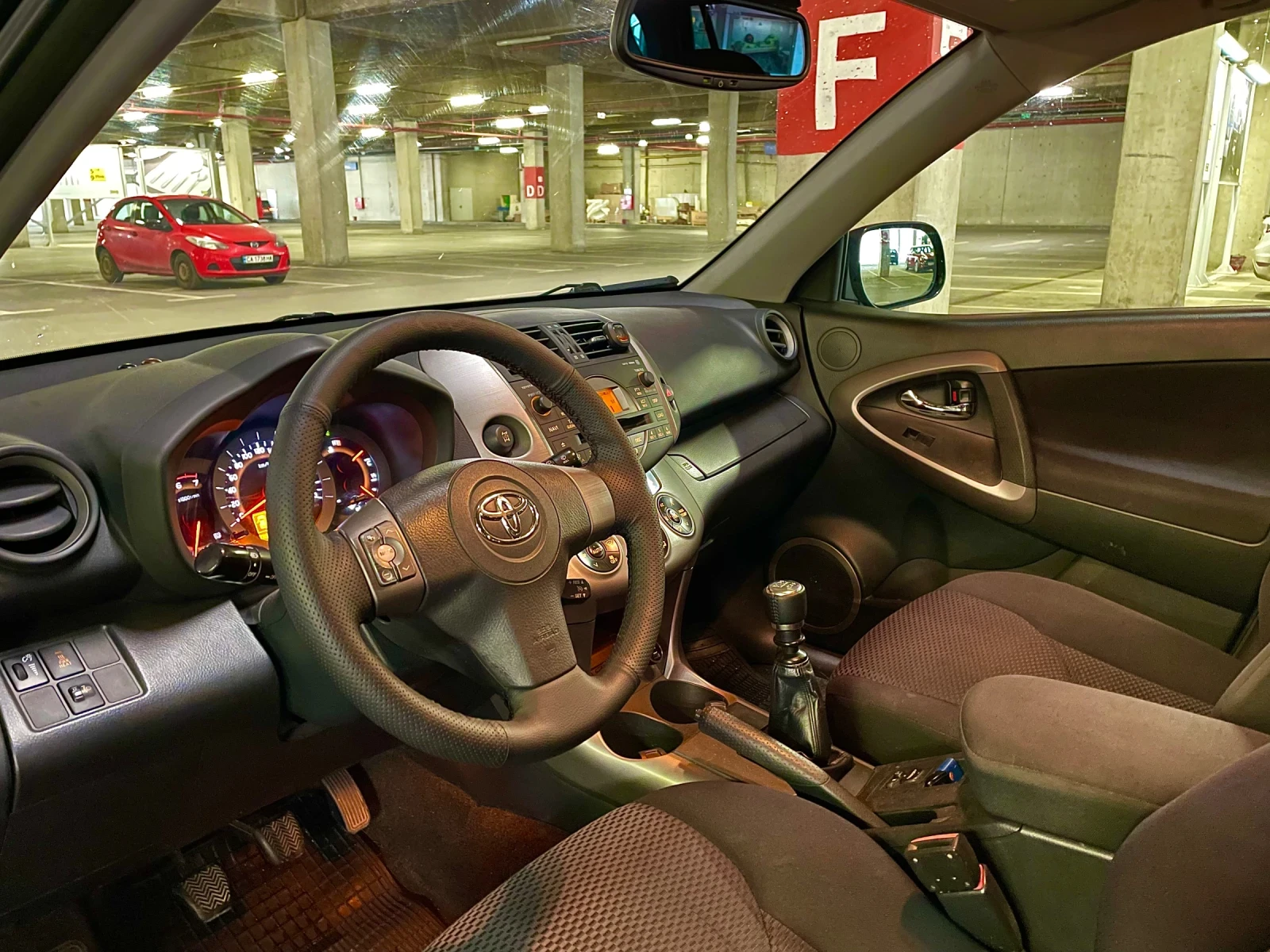 Toyota Rav4 d4d 136 кс., снимка 9 - Автомобили и джипове - 53894126