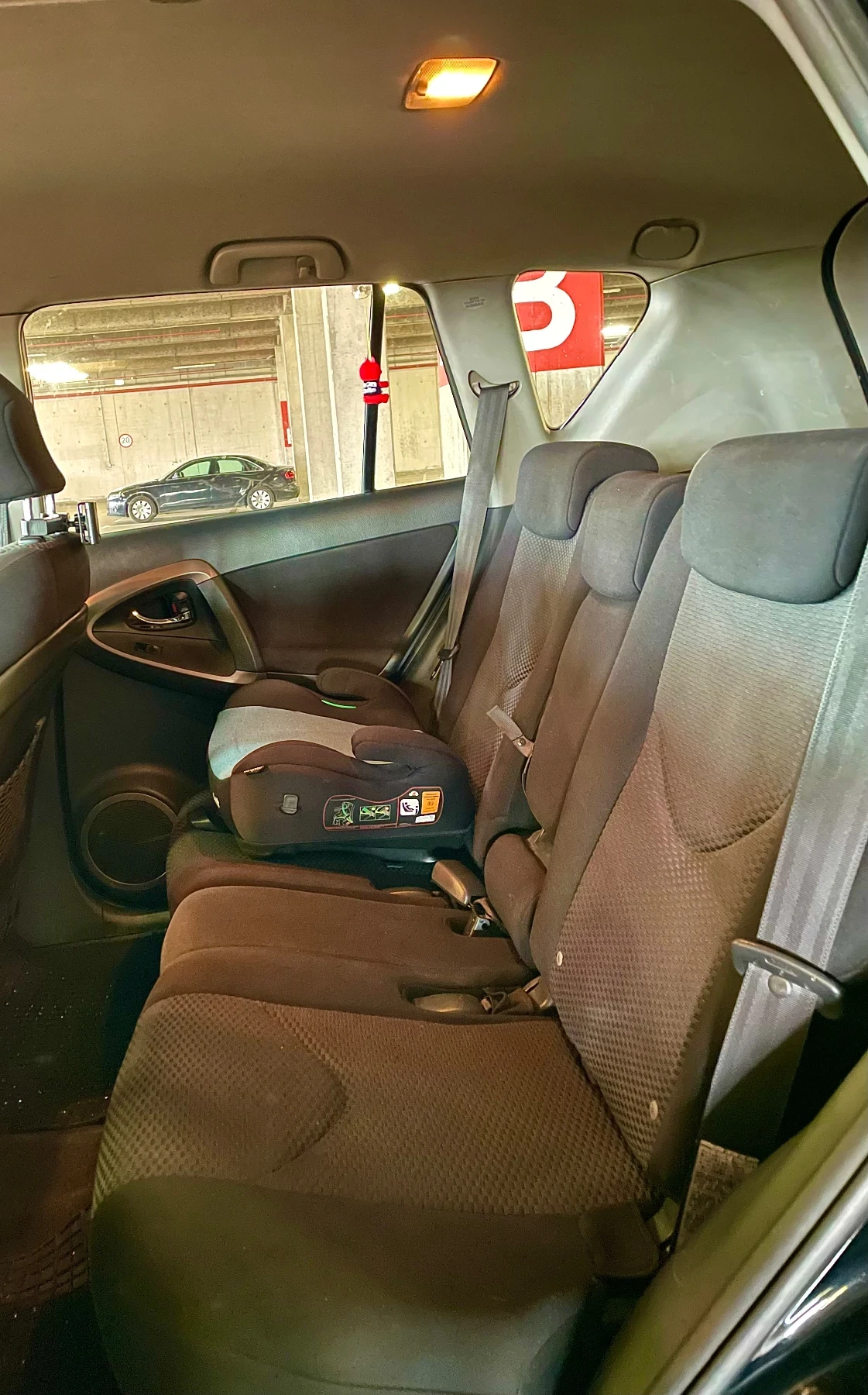 Toyota Rav4 d4d 136 кс., снимка 11 - Автомобили и джипове - 53894126