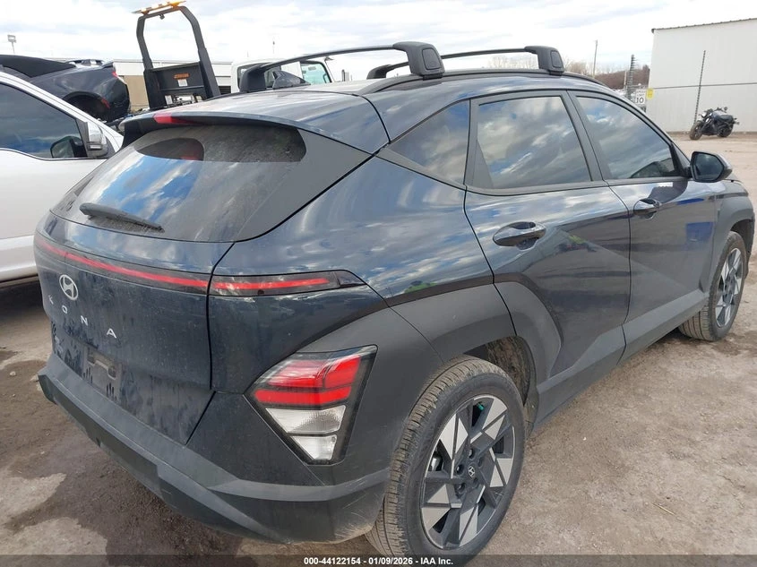 Hyundai Kona 2.0L I-4 DOHC, VVT, 147HP Front Wheel Drive, снимка 4 - Автомобили и джипове - 53978066