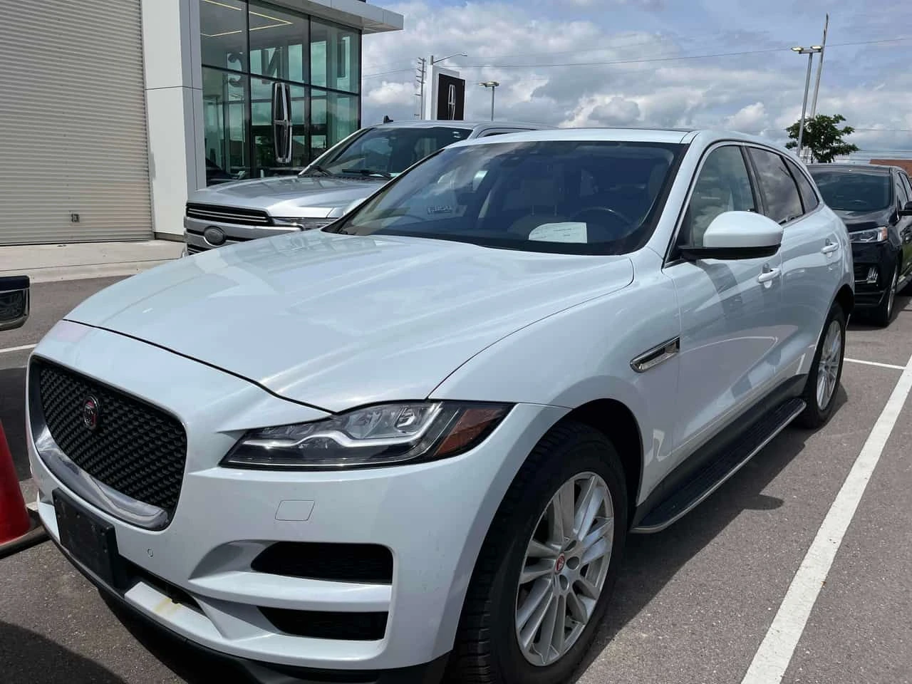 Jaguar F-PACE * 20d Prestige * CARFAX * ЦЕНА ДО БГ
