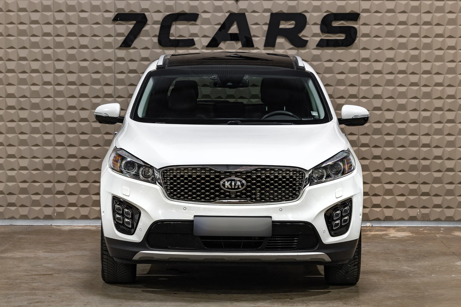 Kia Sorento 2.2 CRDi Limited| Панорама| Infinity Sound| Гаранц, снимка 2 - Автомобили и джипове - 55639282