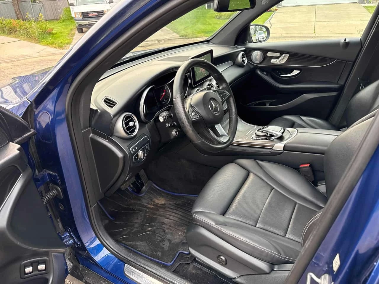 Mercedes-Benz GLC 350 * CARFAX * ОПЦИЯ ЗА ФИНАНСИРАНЕ, снимка 5 - Автомобили и джипове - 55777841