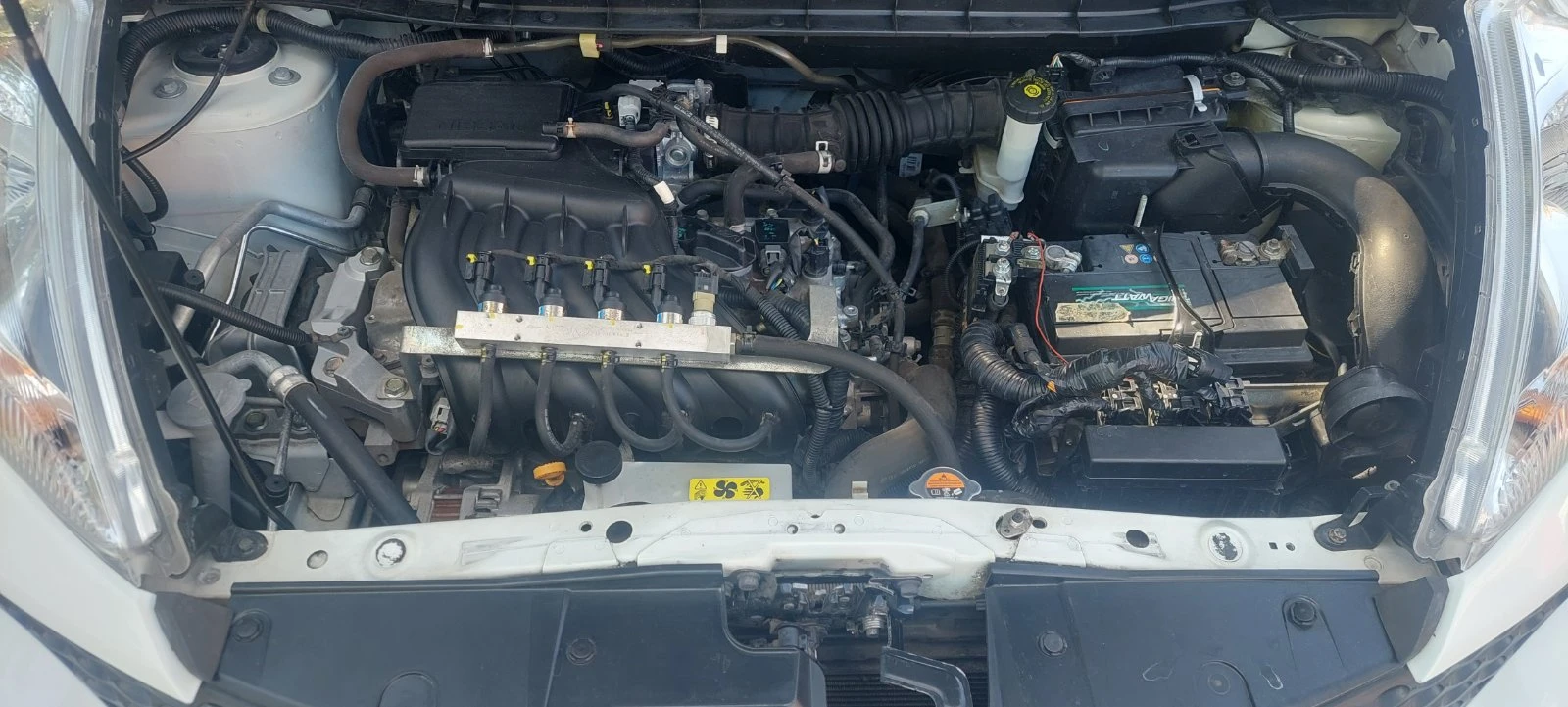 Nissan Juke 1.6 бензин/газ клима, снимка 15 - Автомобили и джипове - 55904071