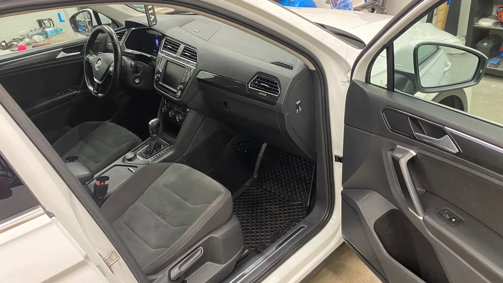 VW Tiguan 2.0 TDI 190 к.с. 4MOTION DSG, снимка 6 - Автомобили и джипове - 55966216