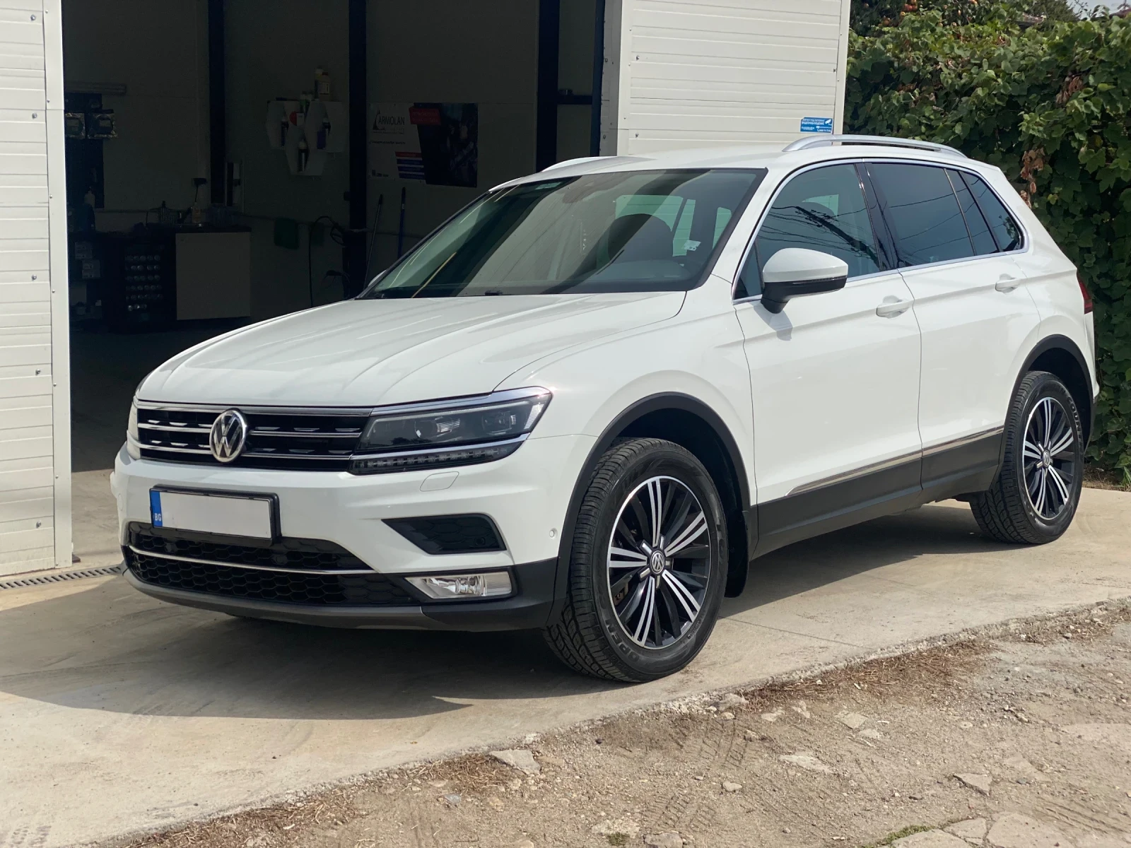 VW Tiguan 2.0 TDI 190 к.с. 4MOTION DSG, снимка 2 - Автомобили и джипове - 55966216