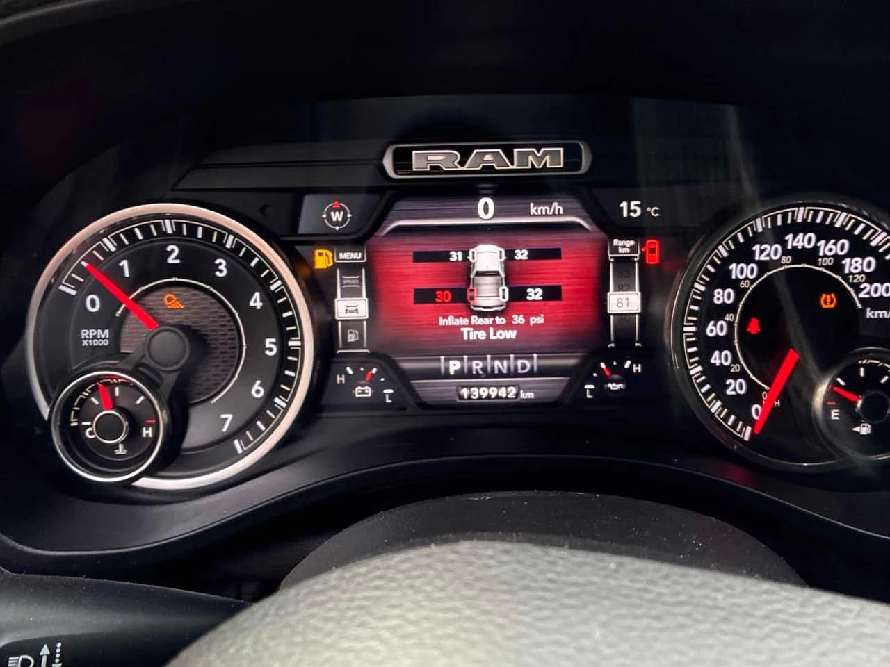 Dodge RAM 1500 Sport | CARFAX | ��� ��������� | Mobile.bg � ����������� 9
