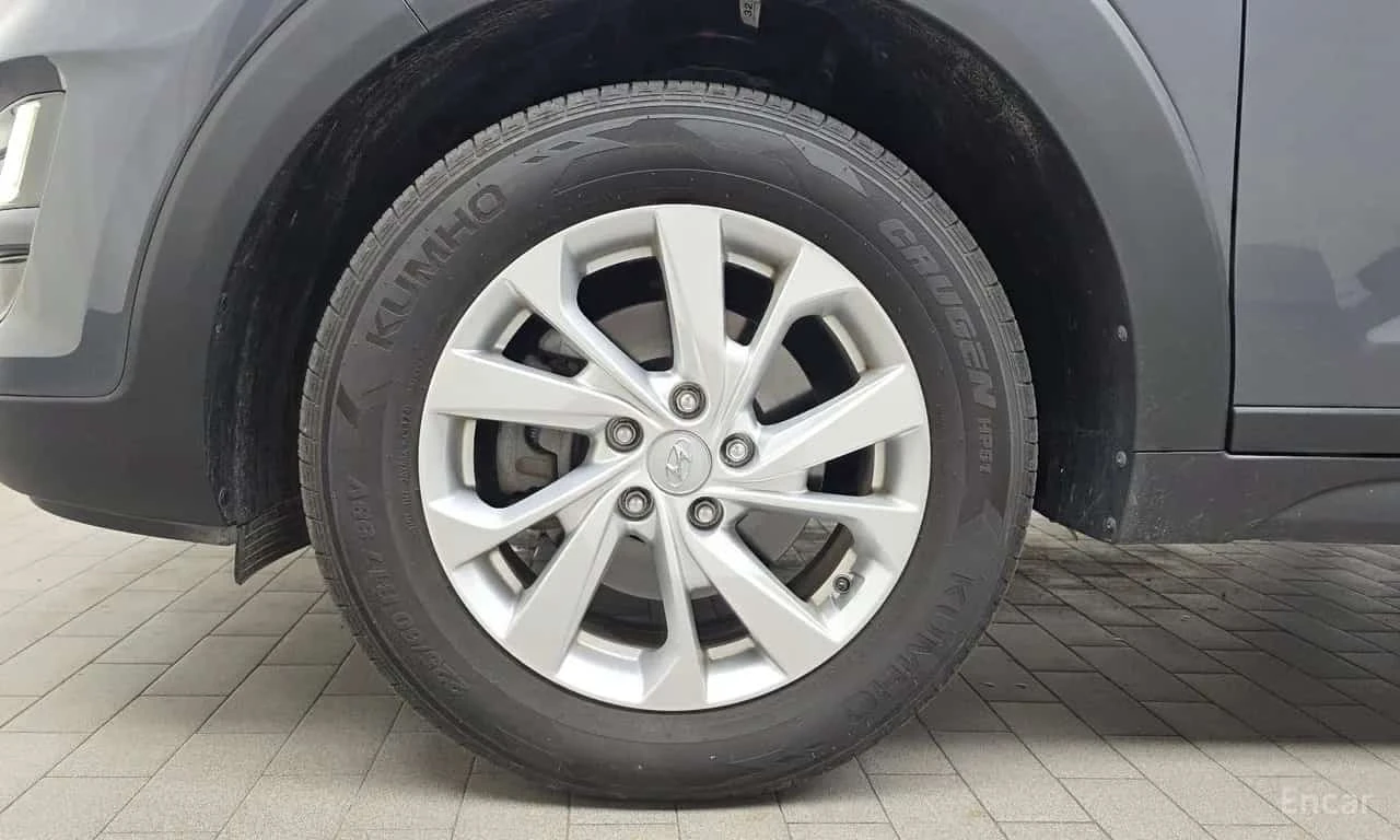 Hyundai Tucson * Diesel 1.6 2WD * , снимка 5 - Автомобили и джипове - 56621135