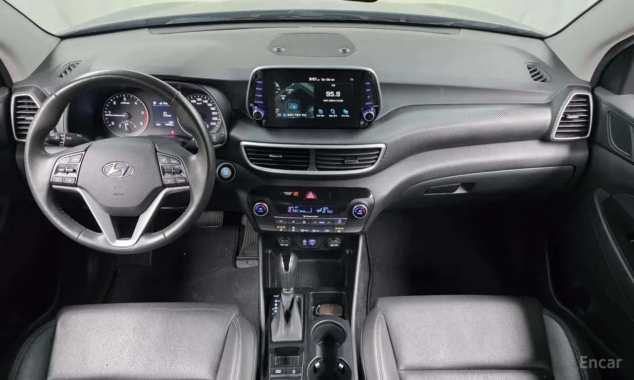 Hyundai Tucson * Diesel 1.6 2WD * , снимка 7 - Автомобили и джипове - 56621135