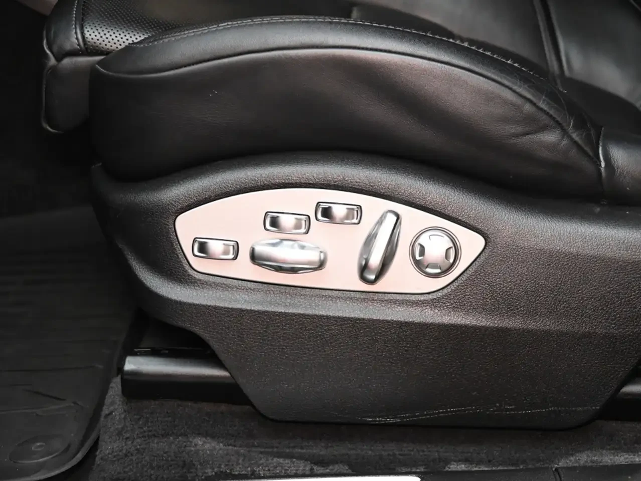 Porsche Macan S  -  Premium Plus Pack All Wheel Drive, снимка 17 - Автомобили и джипове - 56682646