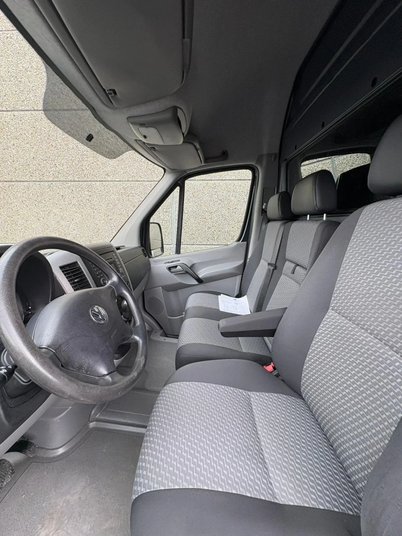 VW Crafter 2.0 TDI, снимка 7 - Бусове и автобуси - 52668426