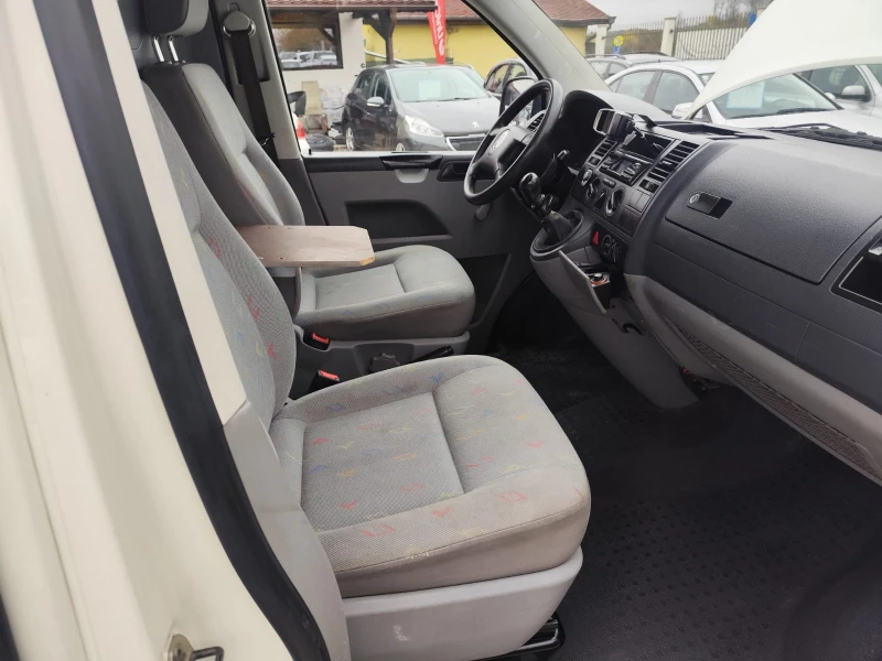 VW T5 1.9 дизел, снимка 15 - Бусове и автобуси - 52331191