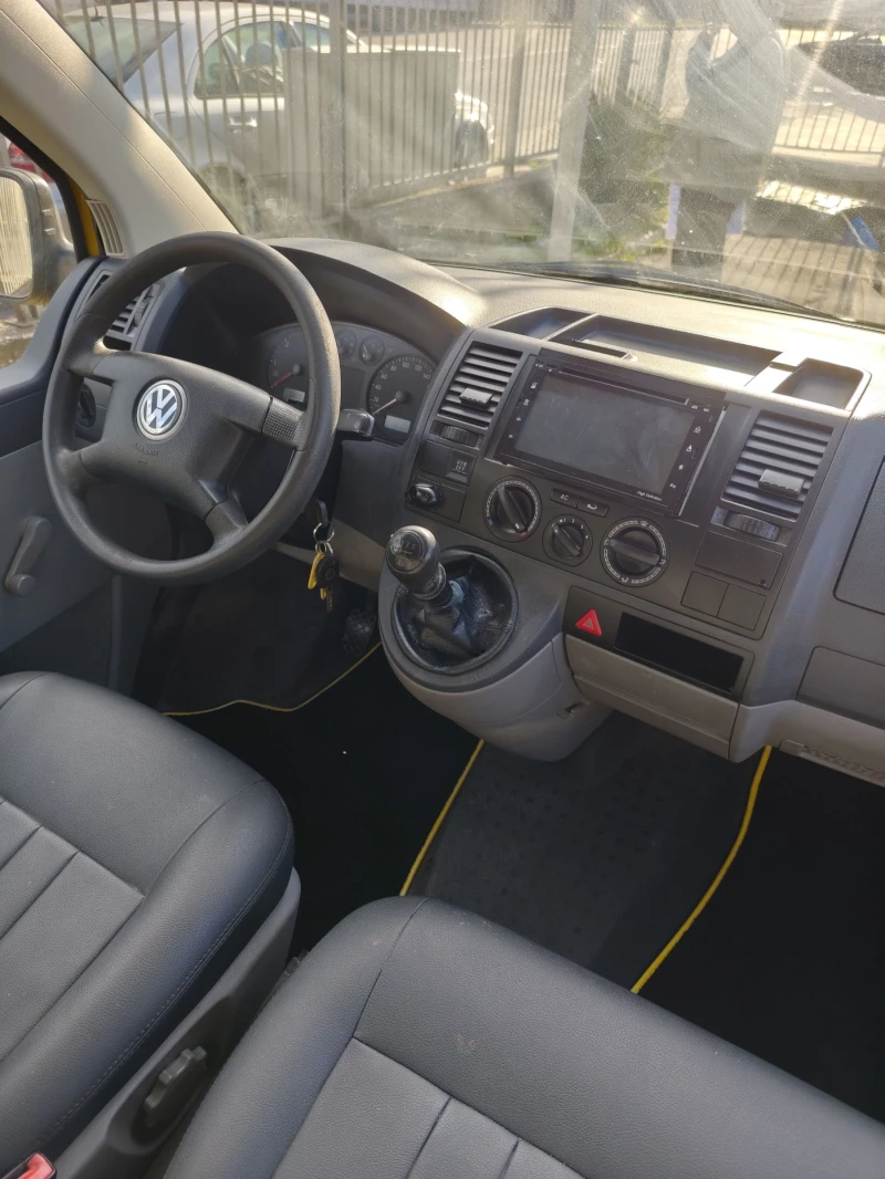 VW Transporter 1.9  TDi klimatik, снимка 16 - Бусове и автобуси - 52918852