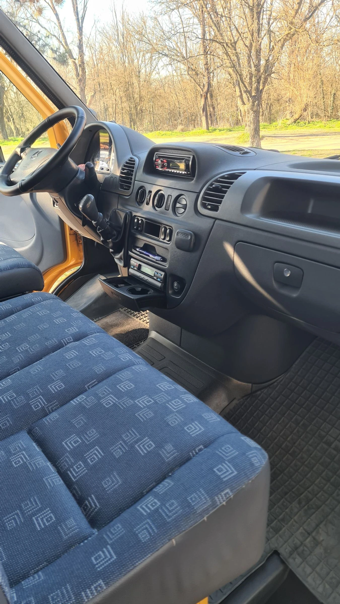 Mercedes-Benz Sprinter 313 2.2CDI Климатик 8+ 1места, снимка 11 - Бусове и автобуси - 53774214