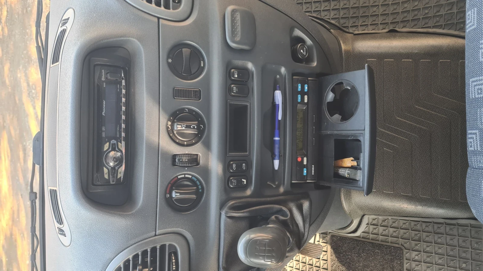 Mercedes-Benz Sprinter 313 2.2CDI Климатик 8+ 1места, снимка 13 - Бусове и автобуси - 53774214