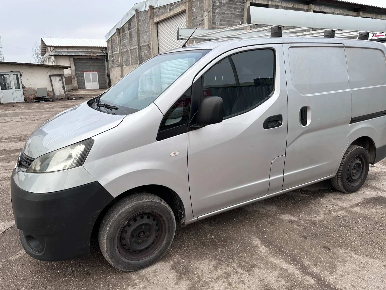Nissan NV200 1.5 dCI, снимка 2 - Бусове и автобуси - 53854189
