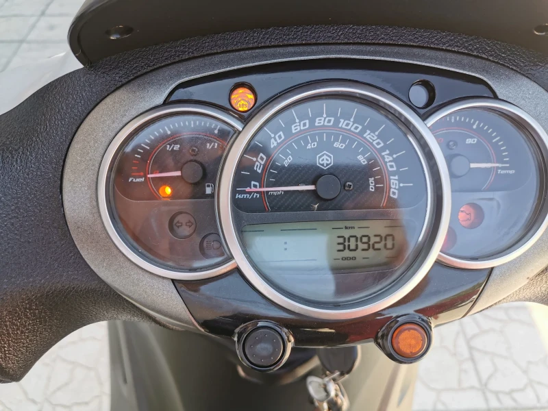 Piaggio Beverly S 300i ABS/ASRS, снимка 11 - Мотоциклети и мототехника - 52366212