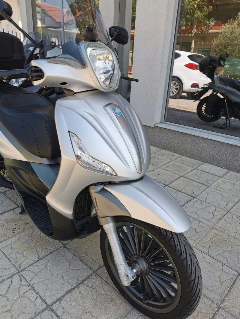 Piaggio Beverly S 300i ABS/ASRS, снимка 7 - Мотоциклети и мототехника - 52366212
