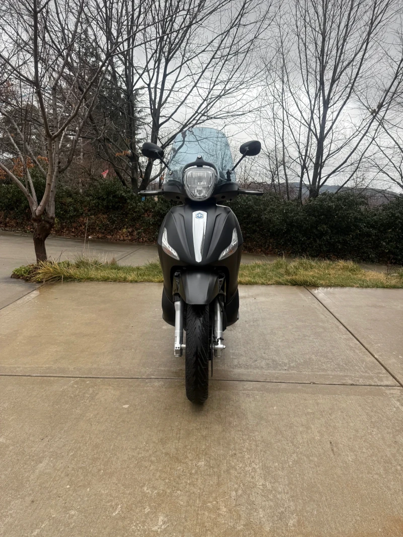 Piaggio Beverly 2020 8000km !!! ABS ASR, снимка 3 - Мотоциклети и мототехника - 53244053