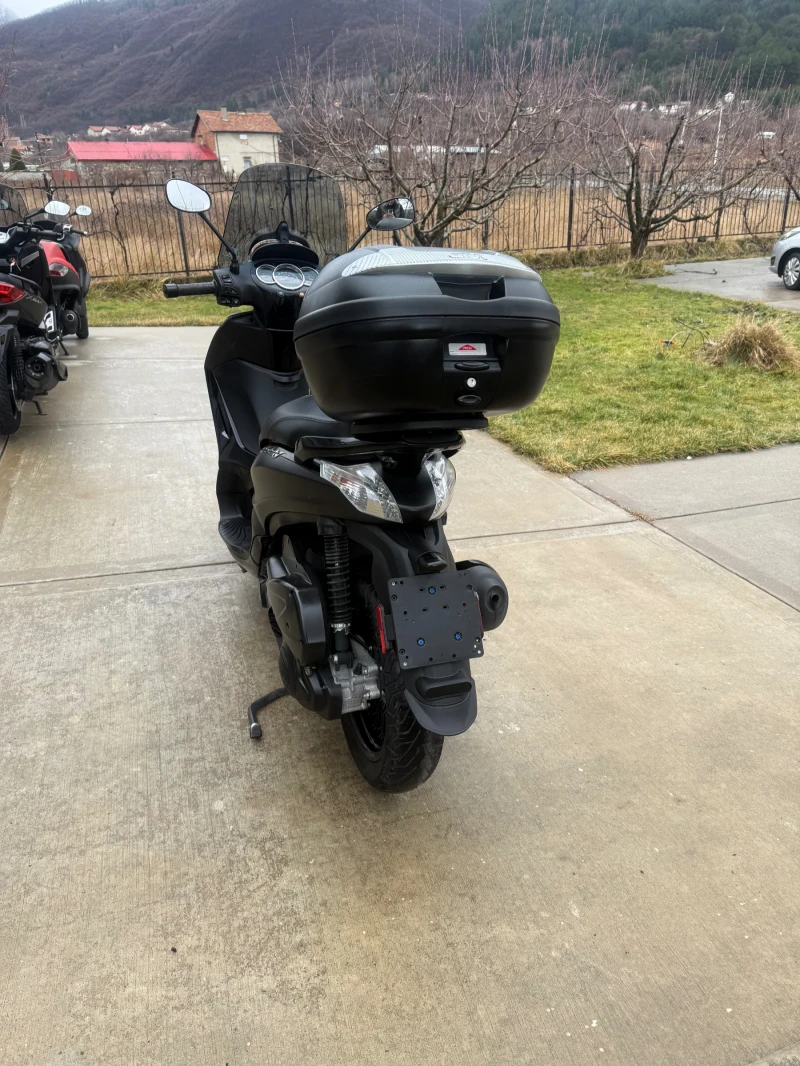 Piaggio Beverly 2020 8000km !!! ABS ASR, снимка 7 - Мотоциклети и мототехника - 53244053