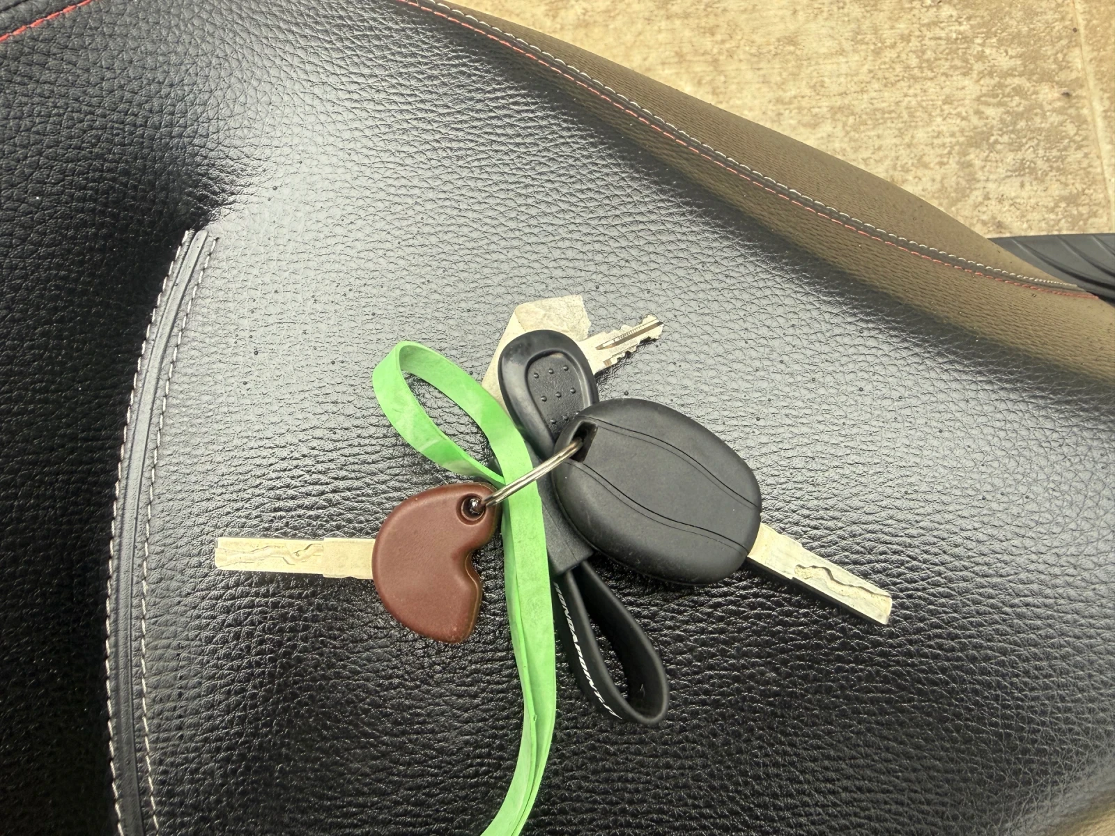 Piaggio Beverly 2020 8000km !!! ABS ASR - изображение 10