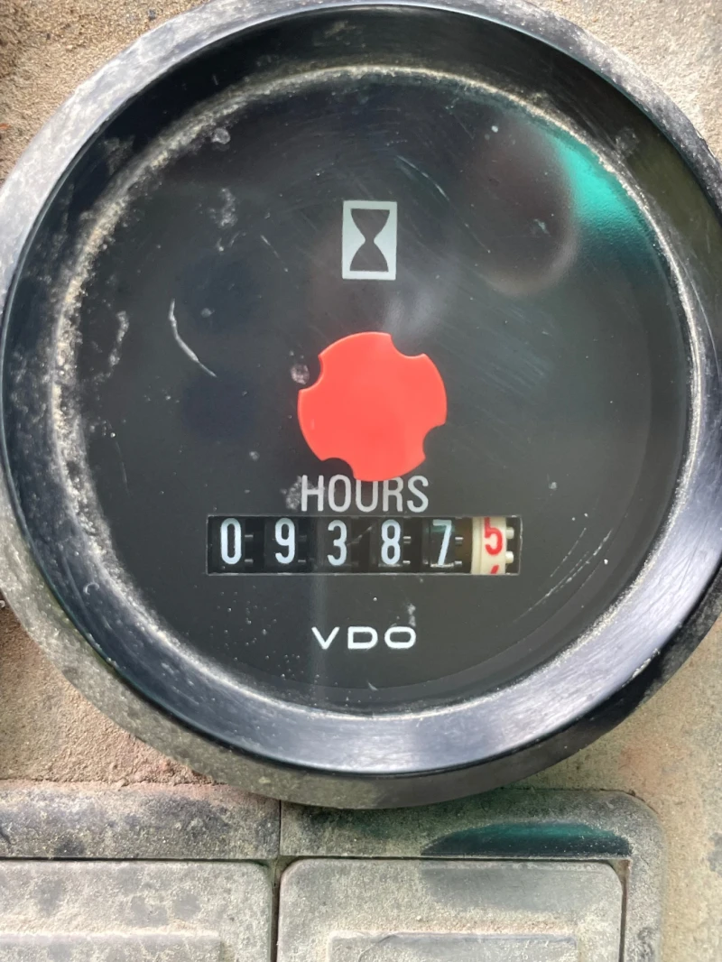 Багер Volvo EC240BNLC, снимка 7 - Индустриална техника - 52296364