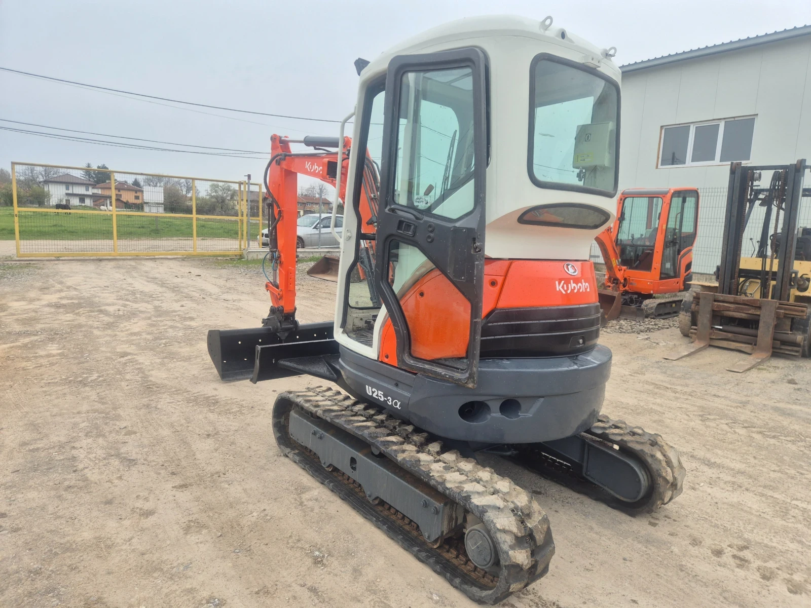 ����� Kubota U25a | Mobile.bg � ����������� 3