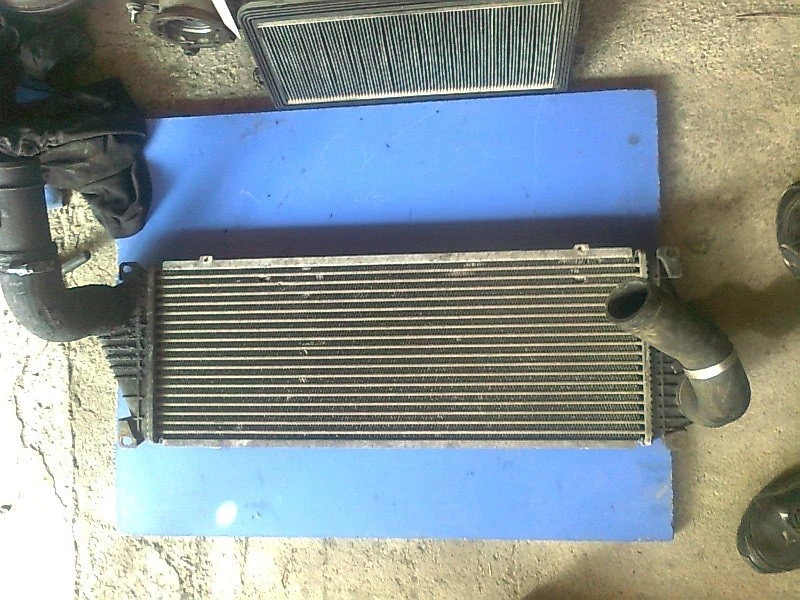 интеркулер за Мерцедес Спринтер 2.2 ЦДИ 