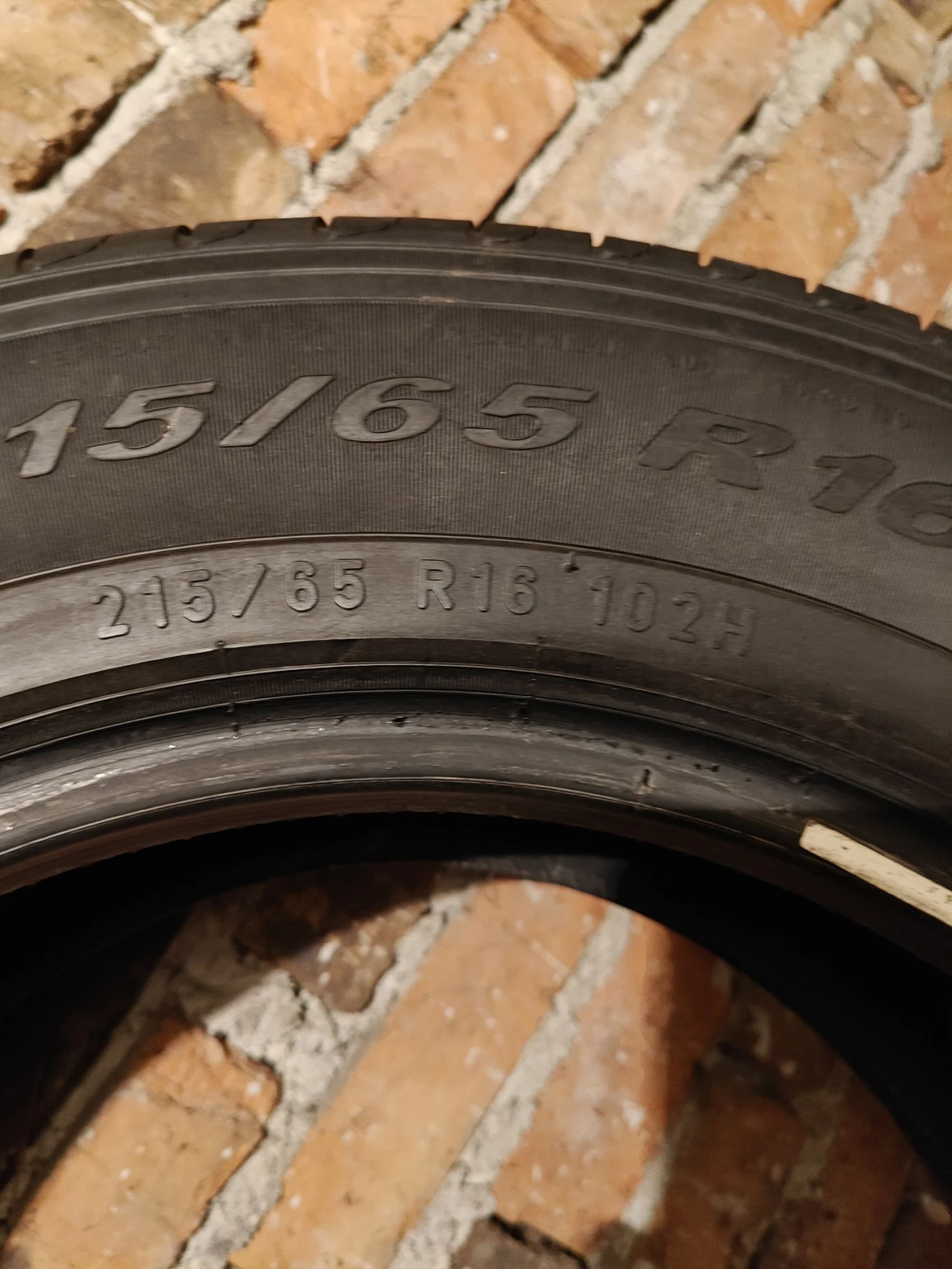 ���� 215/65R16 | Mobile.bg � ����������� 2