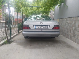 Mercedes-Benz E 200 Купе, снимка 9