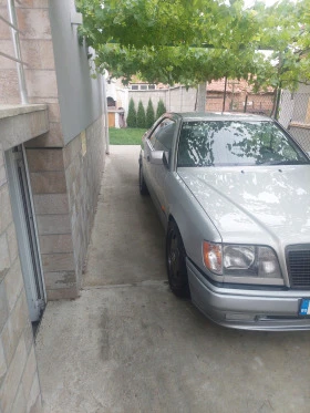 Mercedes-Benz E 200 Купе, снимка 4