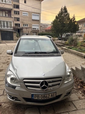 Mercedes-Benz B 180, снимка 1