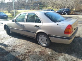 Mercedes-Benz C 220, снимка 3