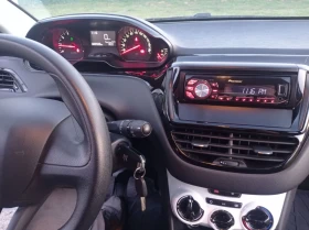 Обява за продажба на Peugeot 208 1.0i, 88х. км ~7 600 лв. - изображение 8