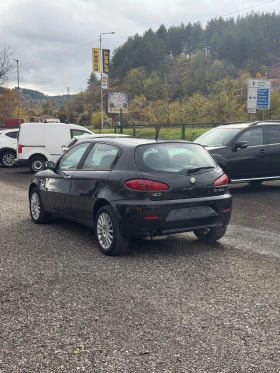 Alfa Romeo 147 1.6i 16V Twin Spark  - 2999 лв. / 1533.36 € - 97891185 6