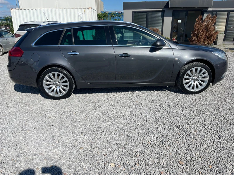 Opel Insignia Sports Tour 2.0TD-161k.c./EURO5/ Автоматик, снимка 7 - Автомобили и джипове - 46461388