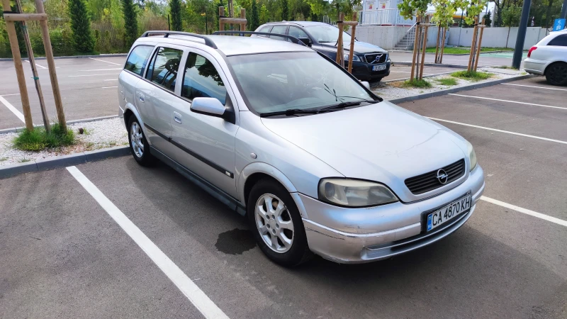 Opel Astra КАРАВАН, снимка 7 - Автомобили и джипове - 47389476