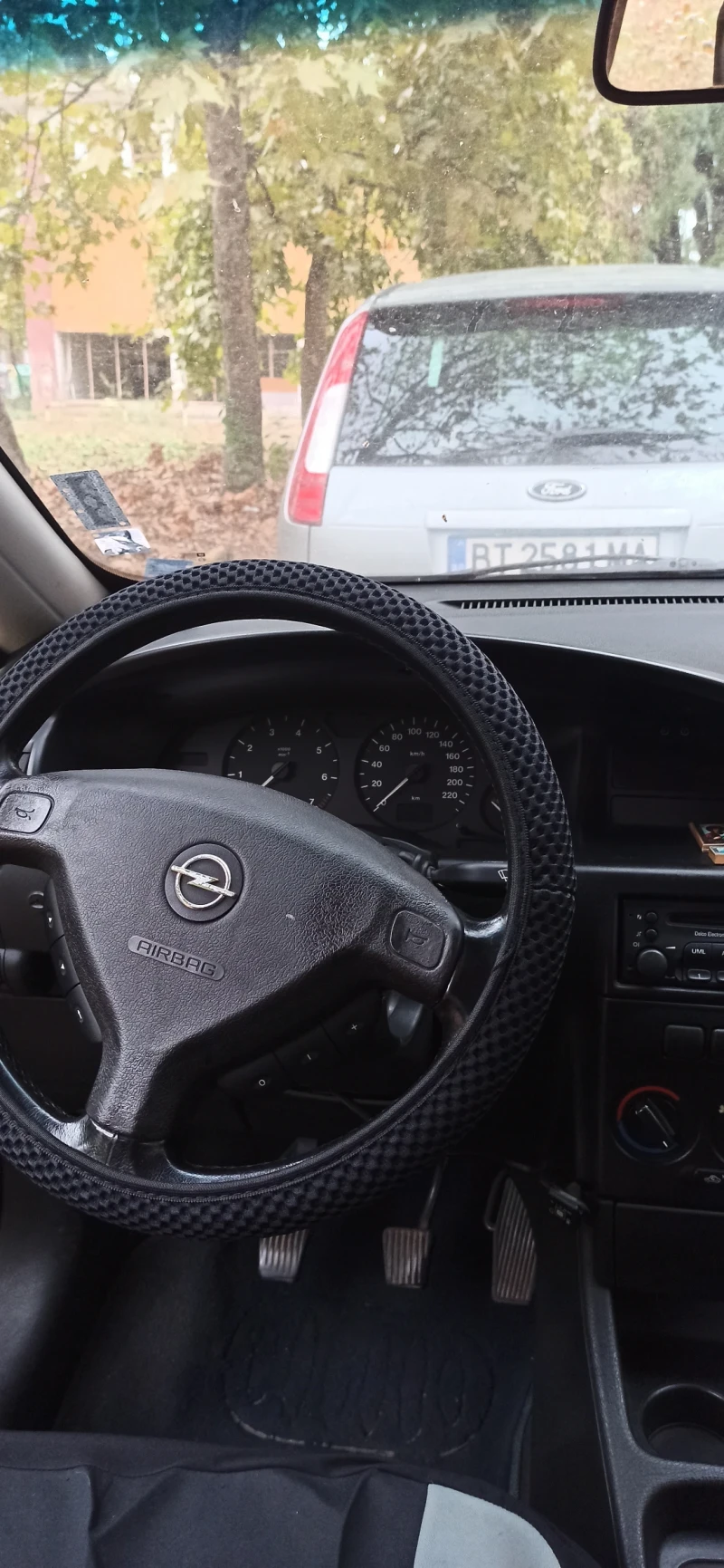 Opel Zafira, снимка 2 - Автомобили и джипове - 47483552