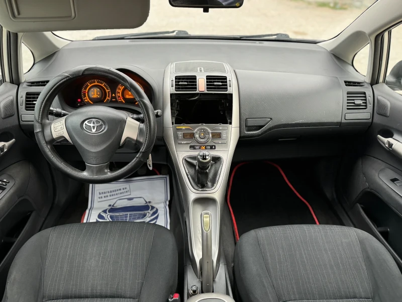 Toyota Auris 1.4D4D/90кс, снимка 13 - Автомобили и джипове - 47505642