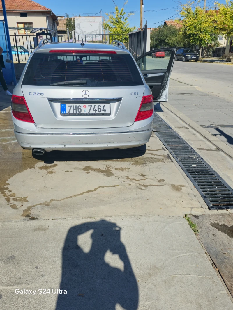 Mercedes-Benz C 220 C220, снимка 4 - Автомобили и джипове - 48369533