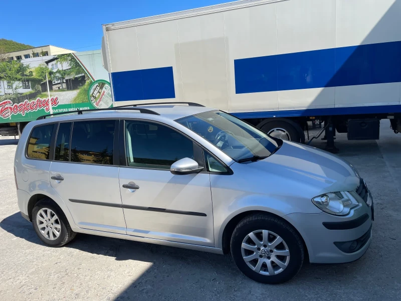 VW Touran 1.9, снимка 2 - Автомобили и джипове - 47778331