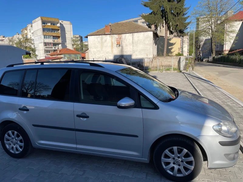 VW Touran 1.9, снимка 13 - Автомобили и джипове - 47778331