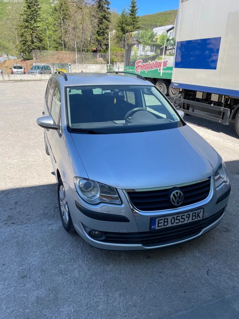 VW Touran 1.9, снимка 1 - Автомобили и джипове - 47778331