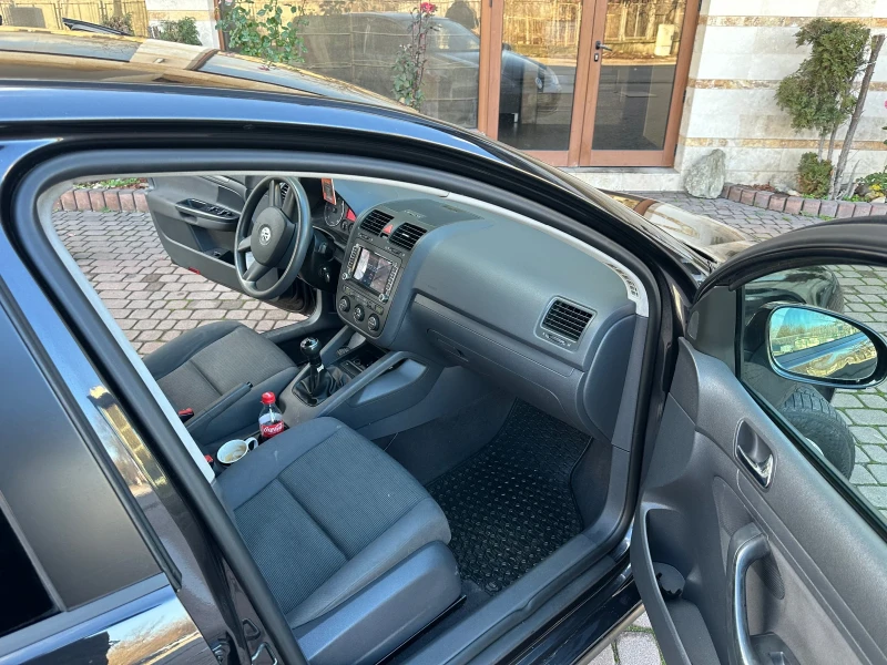 VW Golf 1.9, снимка 9 - Автомобили и джипове - 48457803