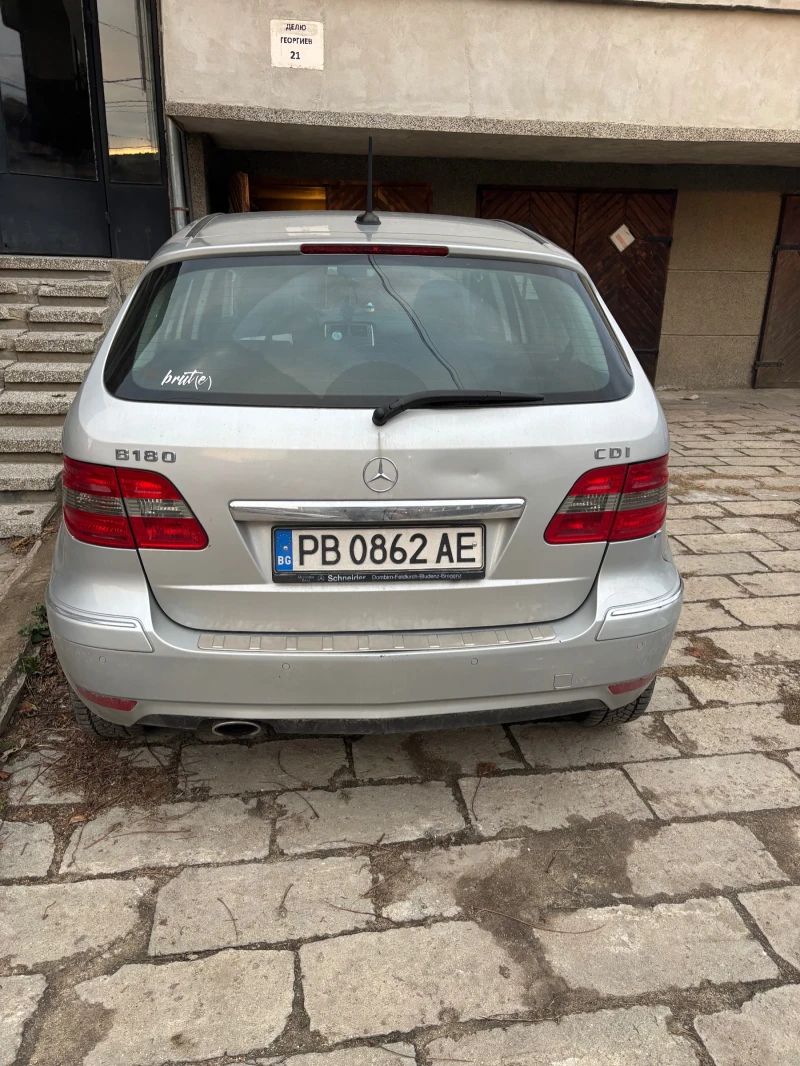 Mercedes-Benz B 180, снимка 3 - Автомобили и джипове - 48497407