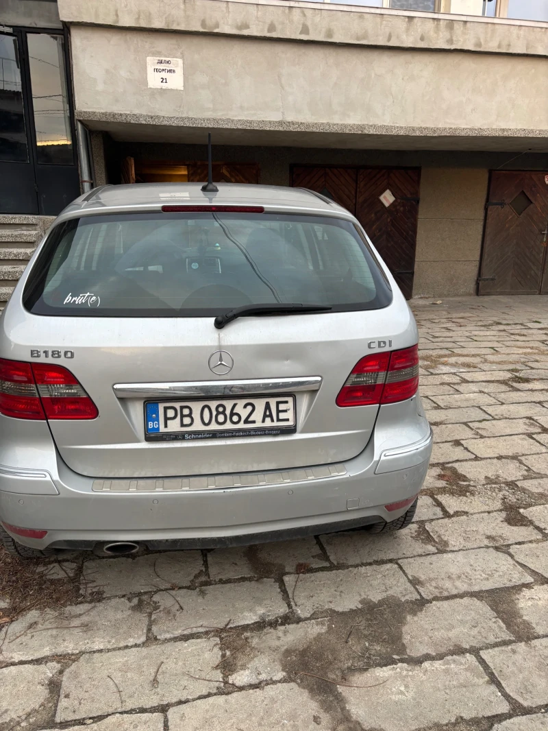 Mercedes-Benz B 180, снимка 4 - Автомобили и джипове - 48497407