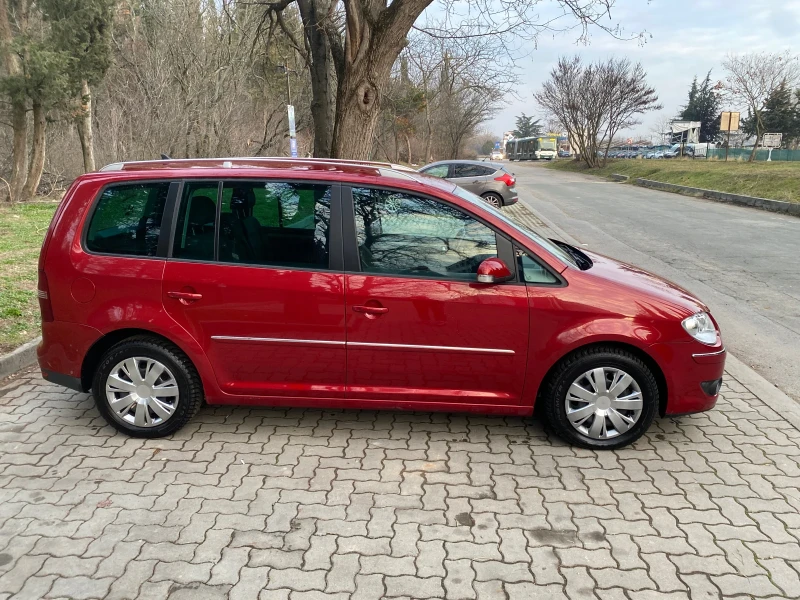 VW Touran 2.0TDI* 170PS* DSG АВТОМАТИК* , снимка 4 - Автомобили и джипове - 48900589